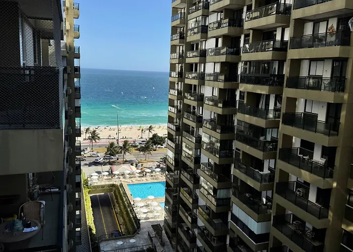 Apartamentos Em Frente A Praia Da Barra, Posto 6