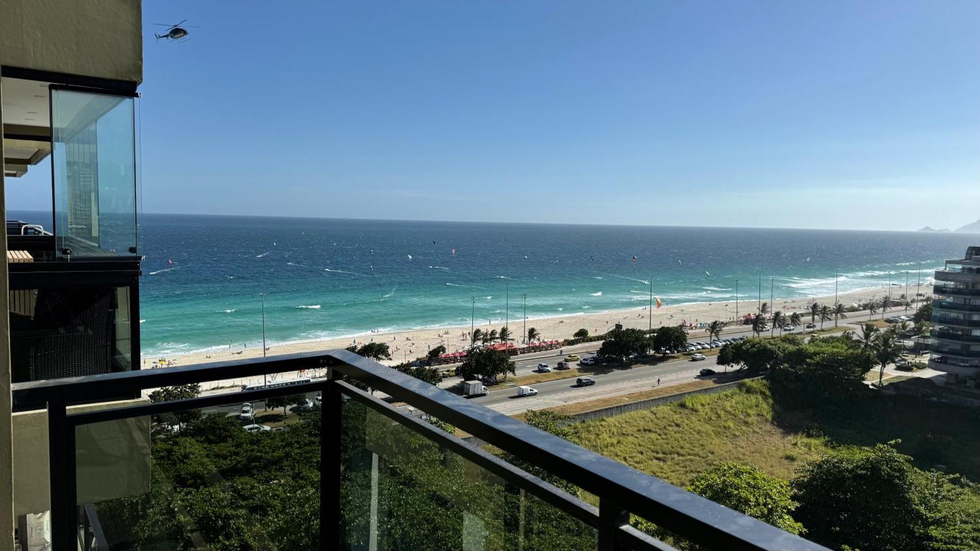 Apartment Em Frente A Da Barra, Posto 6 *